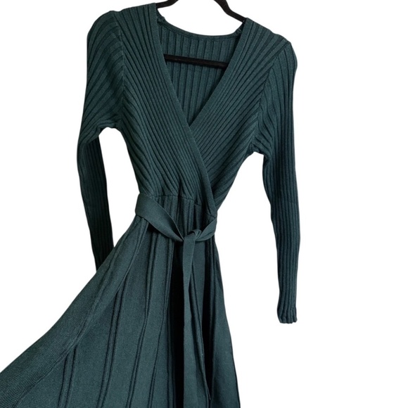Women’s Long Sleeve Wrap V-Neck Ribbed Knit A line Sweater Dress - Picture 4 of 10